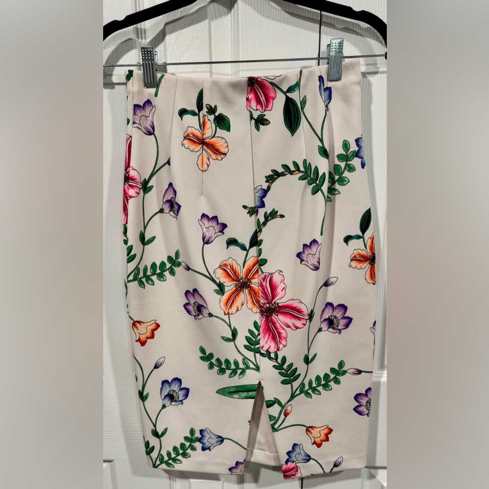 Express Floral Skirt with Vibrant Hues